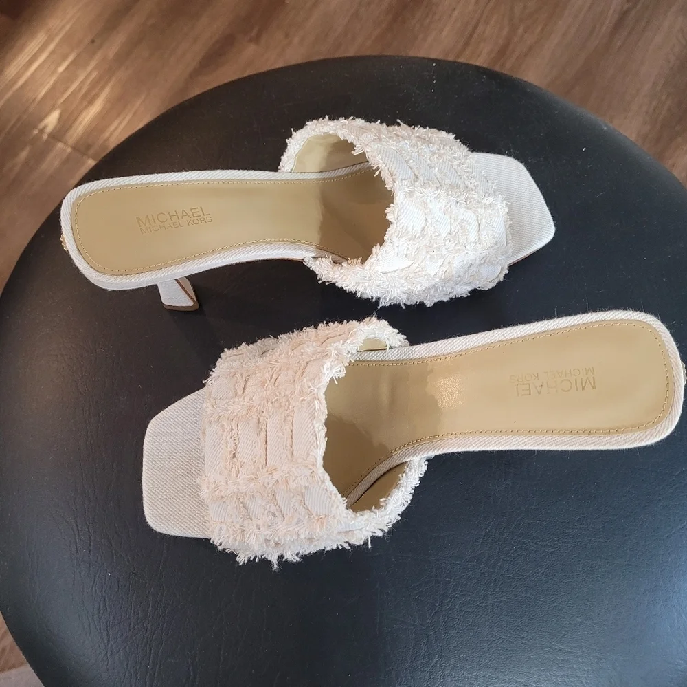 MICHAEL Mickael Kors Heeled Mule Sandal 7.5